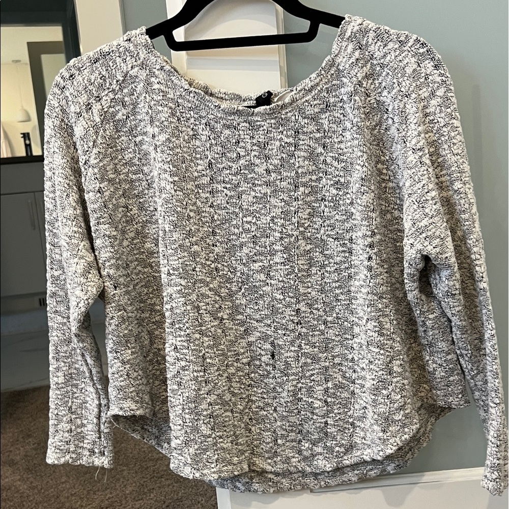 BDG XS cropped sweater